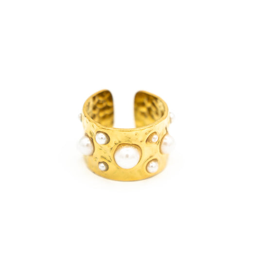 Statement parel ring