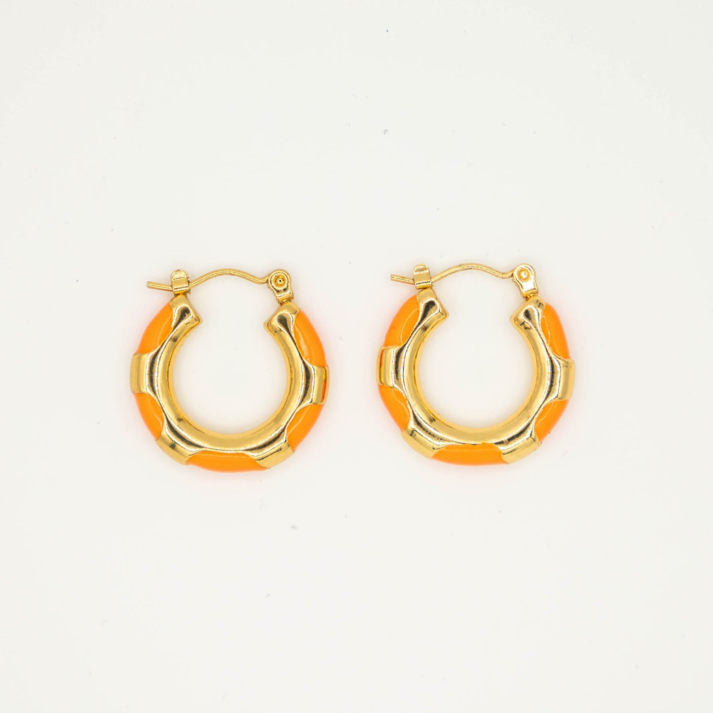 Oranje oorringen