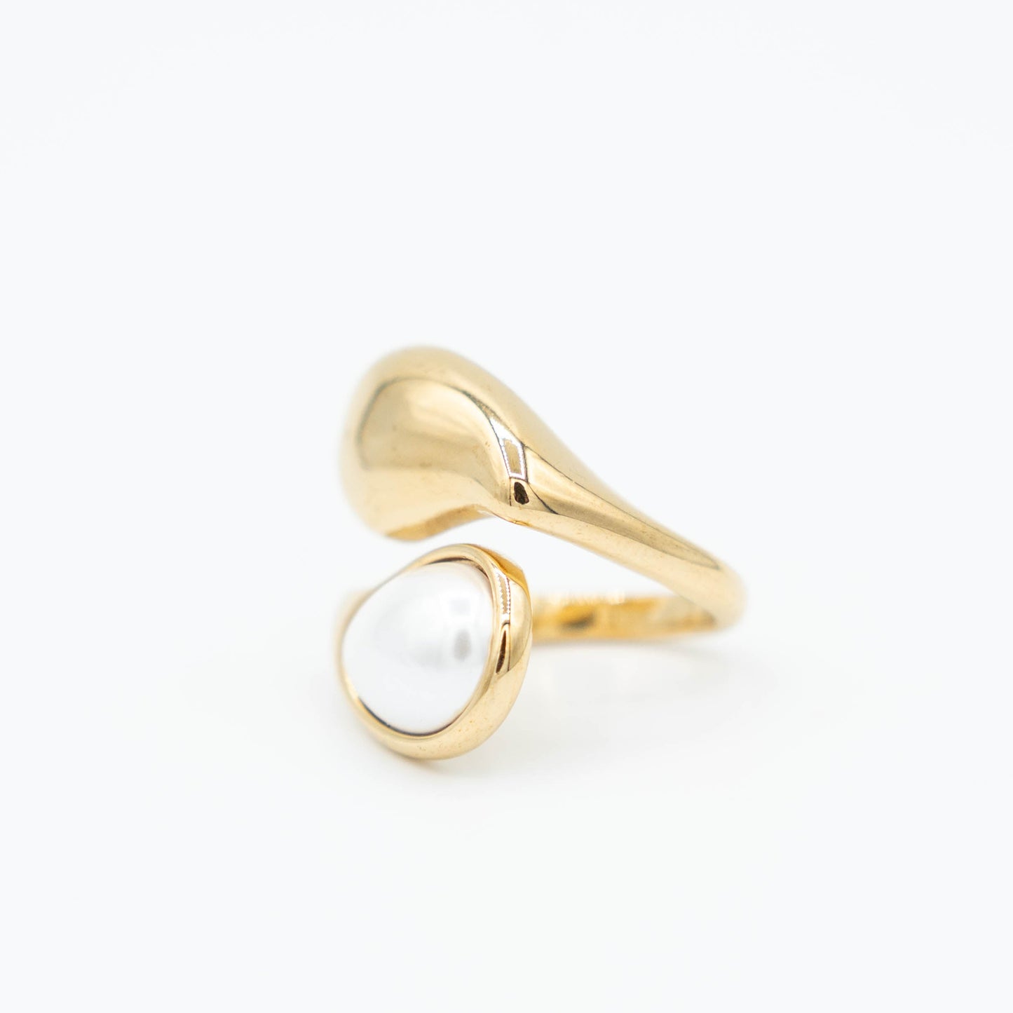 Pearl loop ring