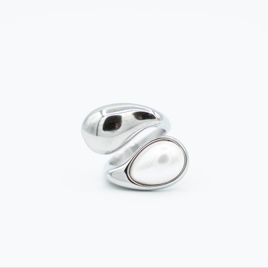 Pearl loop ring
